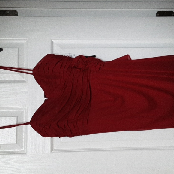 PROM DRESS / PRETTY DARK RED EVENING GOWN SZ 12  Petite NWT - Picture 2 of 14